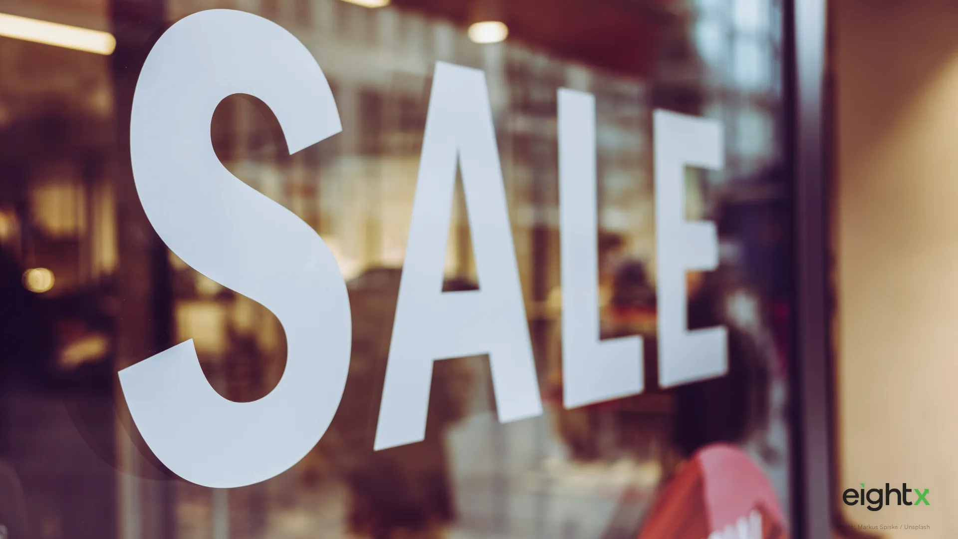 Black Friday 2026: Shoppers Feel Worse but Spend More