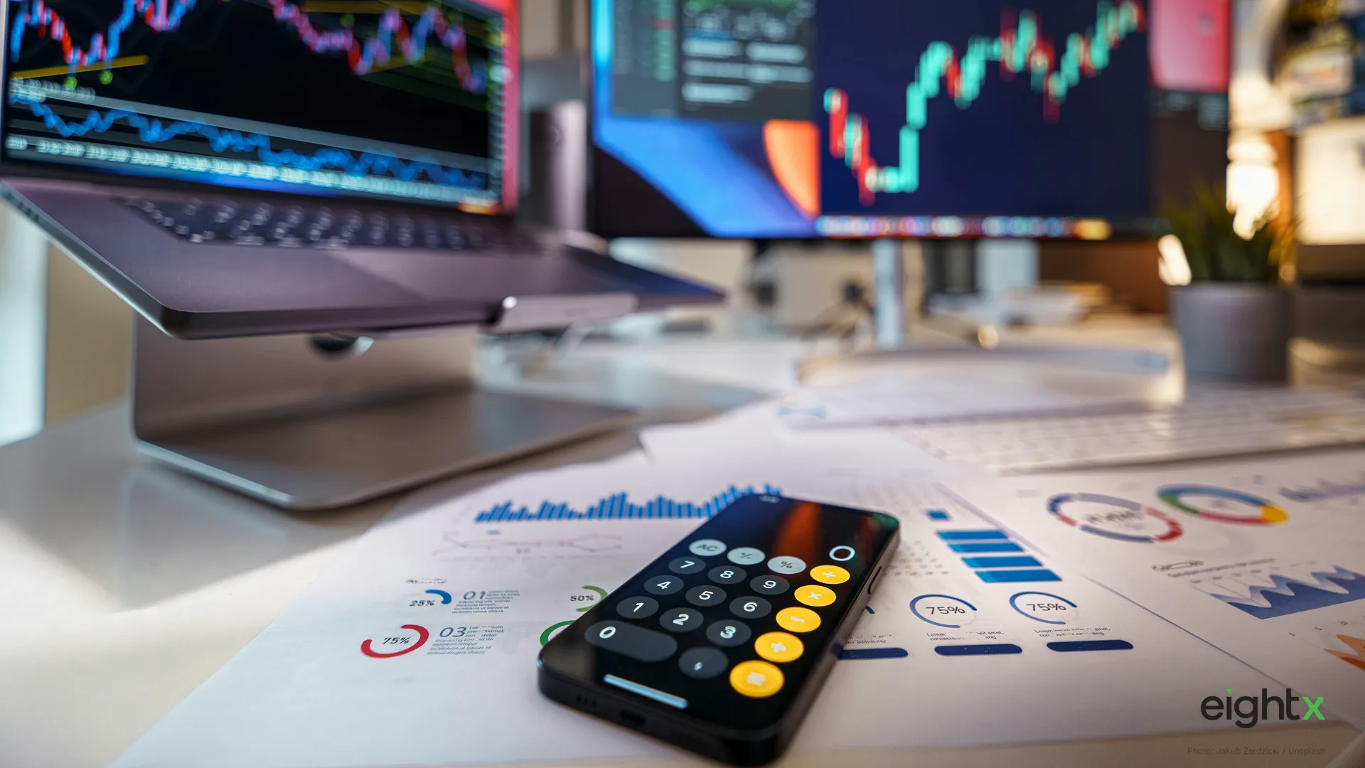 Eightx vs Free to Grow CFO: Best DTC Fractional CFO? (2026)