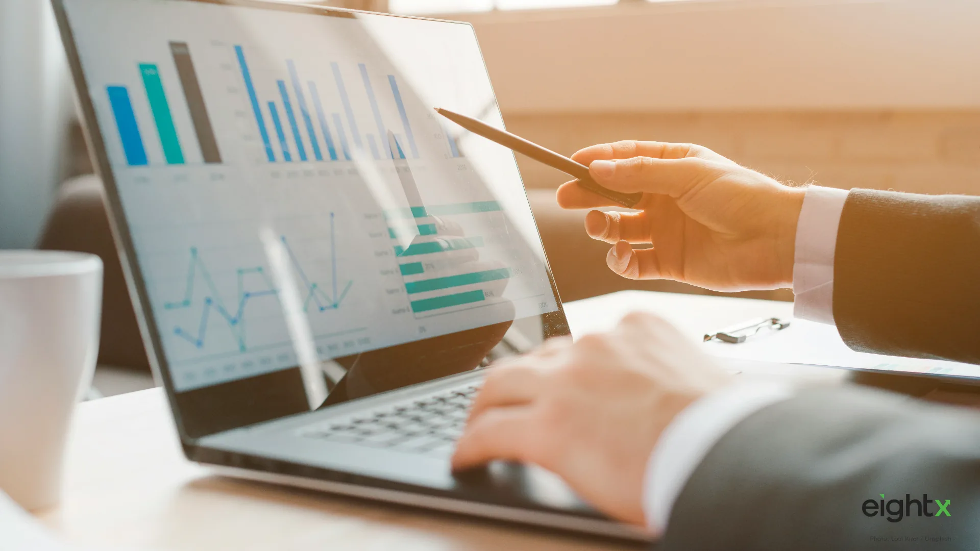 Eightx vs Kruze Consulting: Ecommerce CFO vs Startup/SaaS CFO (2026)